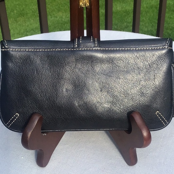 VTG COACH BLACK LEATHER WRISTLET - Picture 2 of 9